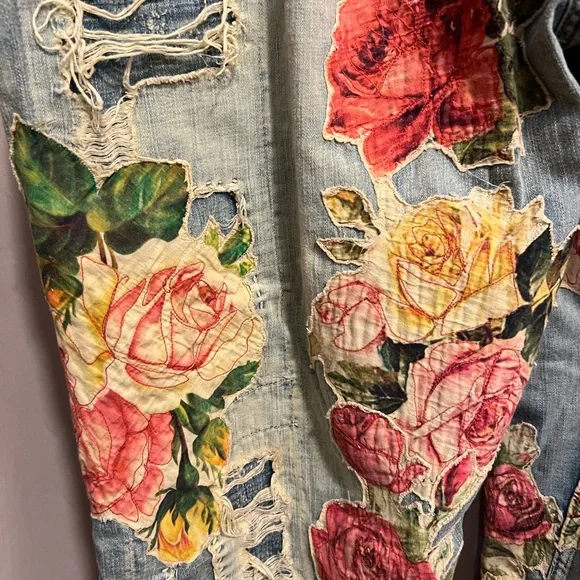 Magnolia Pearl Distressed Floral Denim Jumpsuit appliqué one size OSFM - Picture 9 of 11